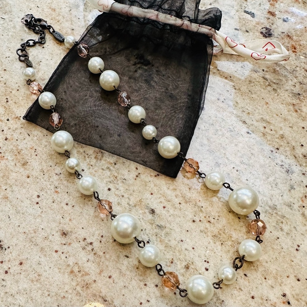 Genuine Sabika necklace